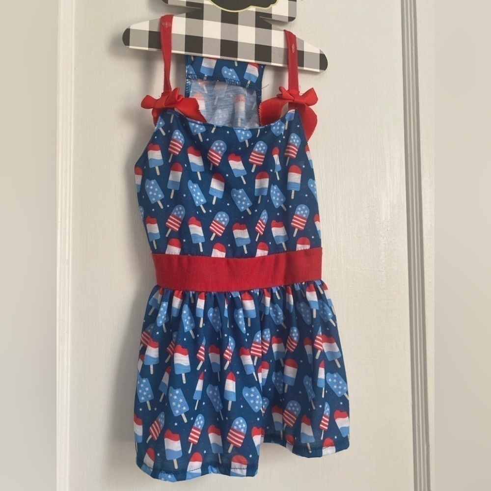 NWT- Woof Americana Sundress for Dogs, Large